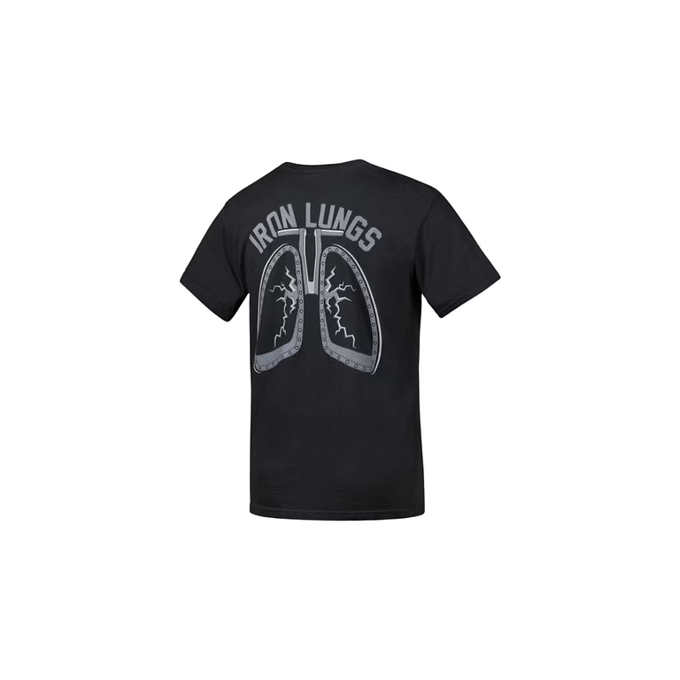 חולצת Rogue Iron Lungs שחורה עם הדפס ריאות בגב – ביגוד טכני מקצועי לספורטאי סיבולת וכוח מבית Prime Motion.