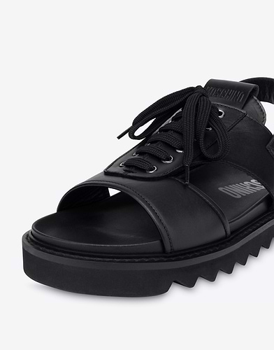 נעלי Moschino boutique לגברים