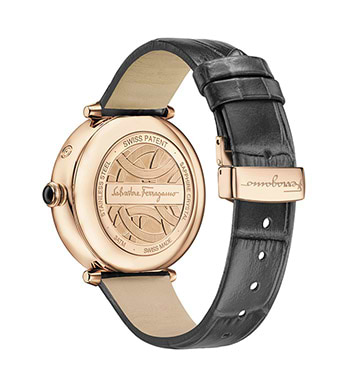שעון Salvatore Ferragamo לנשים עם יהלומים